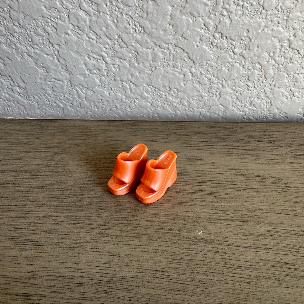 Vintage Orange Wedge Heel Mule Shoes Doll Accessory Toy‎